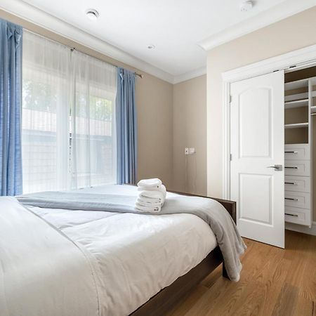 Vancouver Haven: Luxurious Private Bedroom Near Attractions ภายนอก รูปภาพ